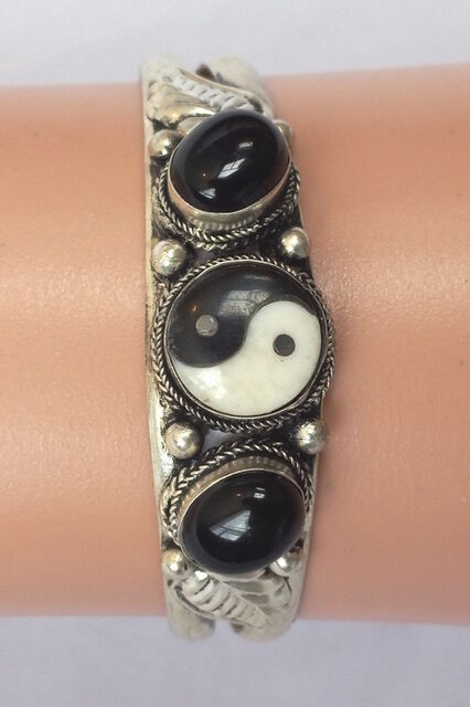 Yin Yang White Metal Bracelet